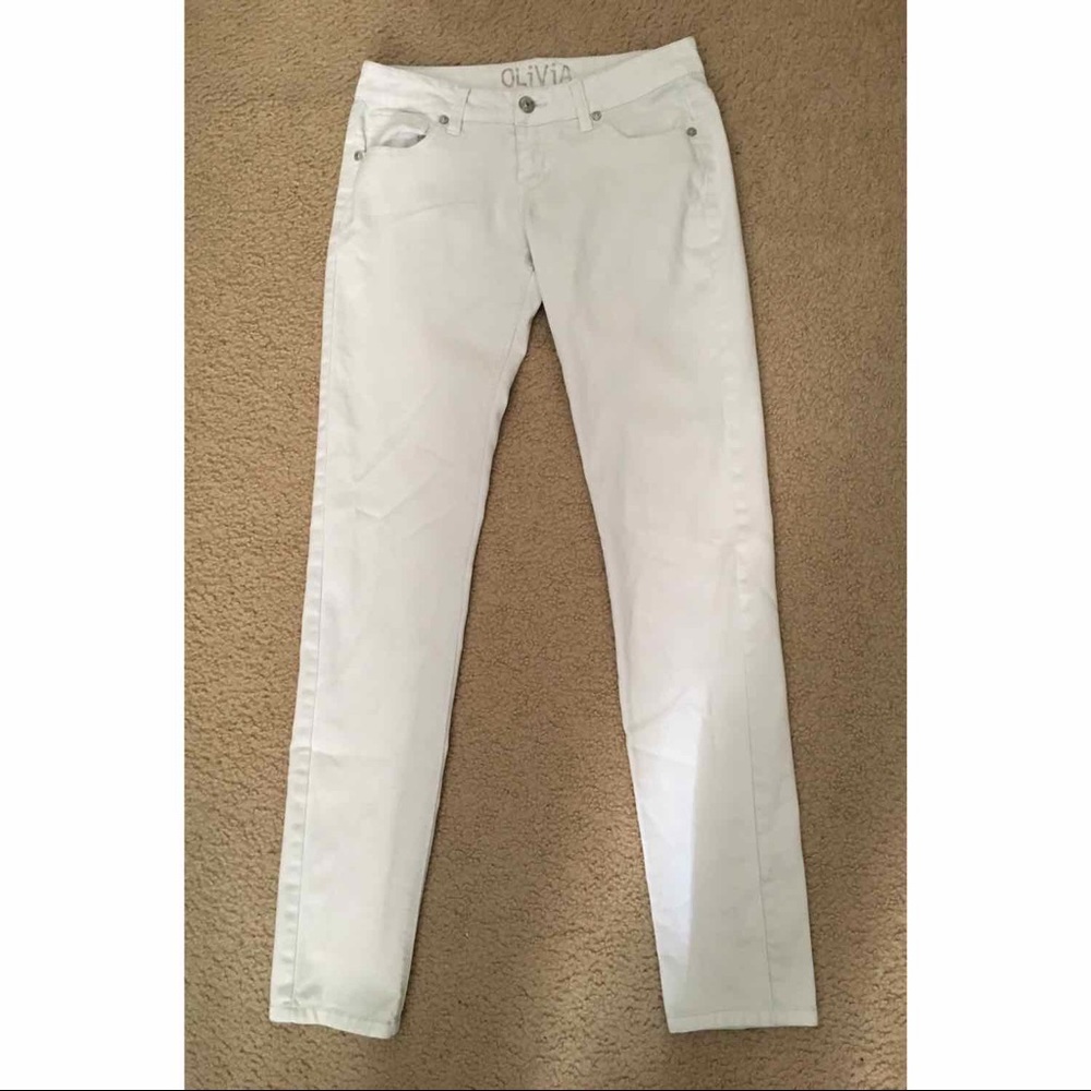 Delia’s Olivia White Skinny Jeans